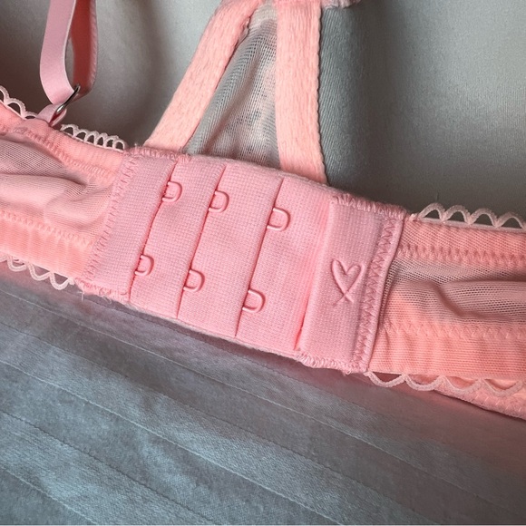 Victoria Secret Dream Angels Light Pink Lace Bra - Picture 8 of 15